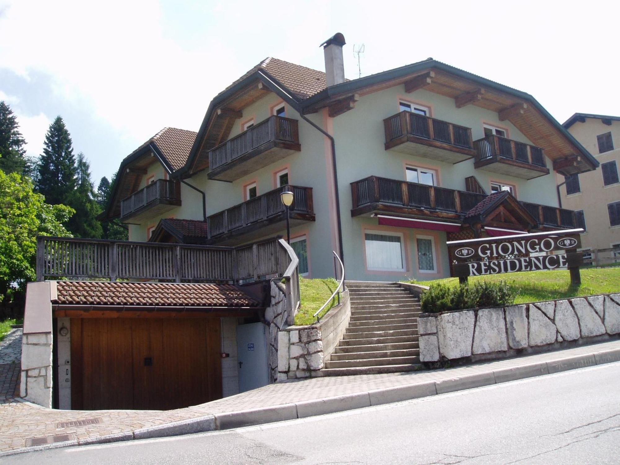 Giongo Residence - Appartamenti 拉瓦罗内 外观 照片