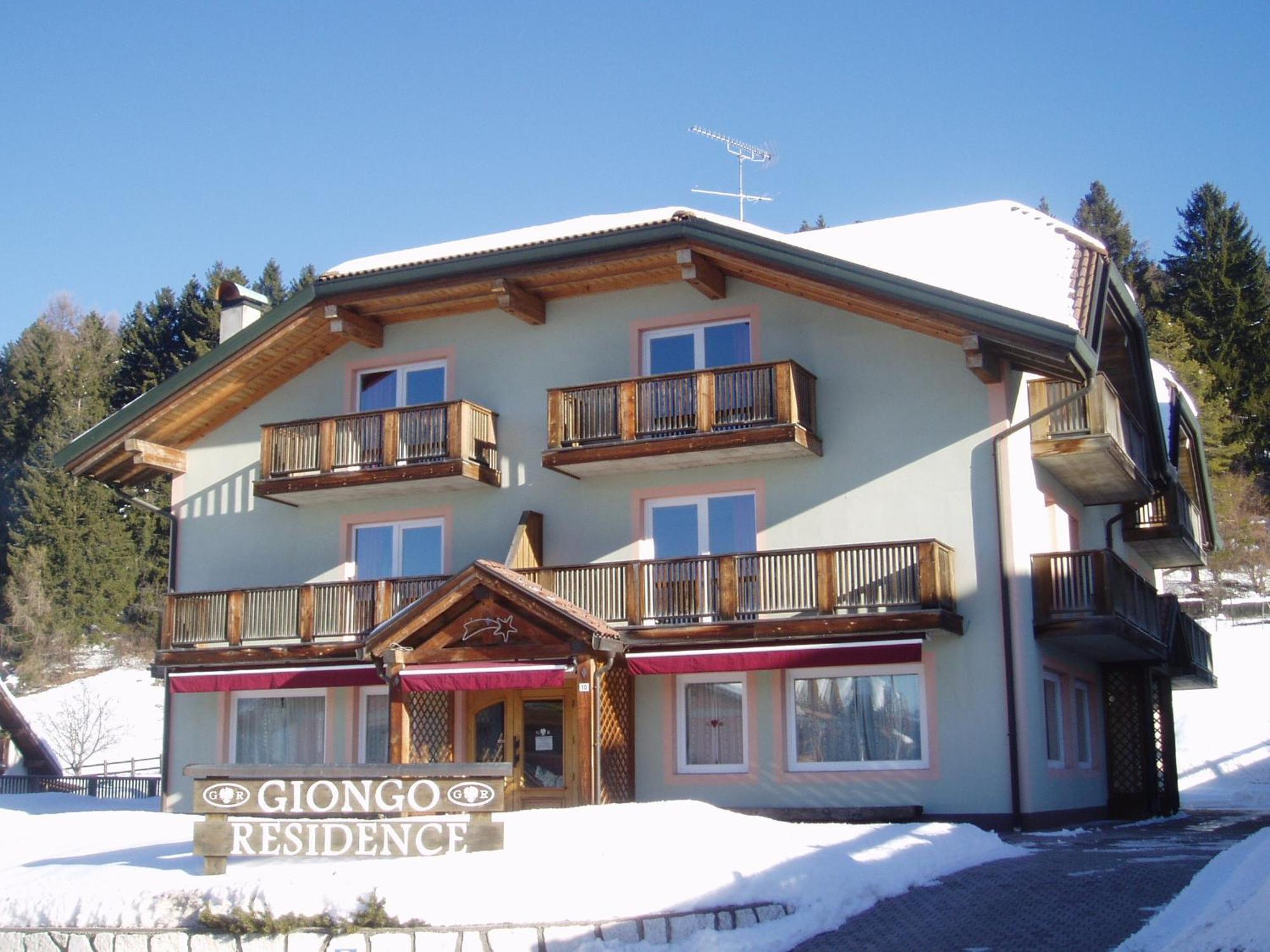Giongo Residence - Appartamenti 拉瓦罗内 外观 照片