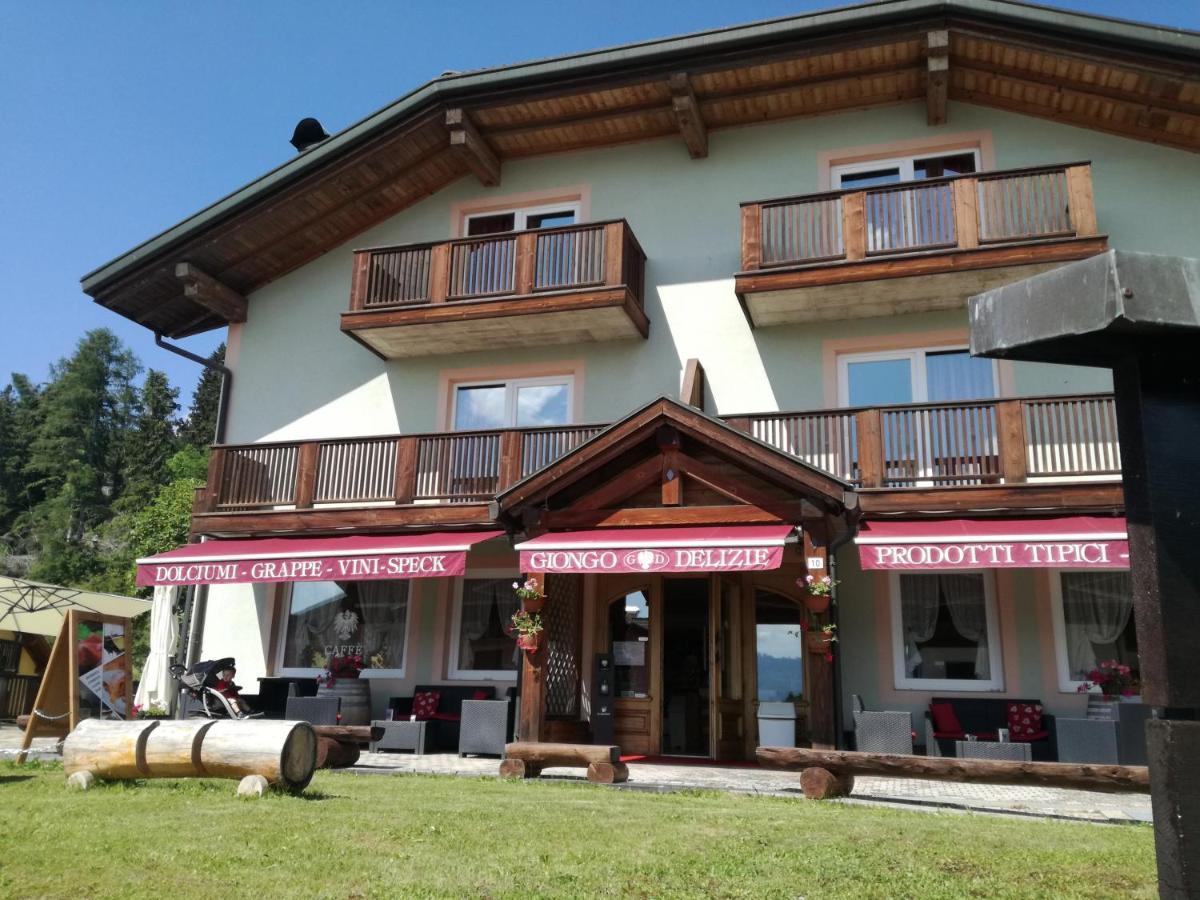 Giongo Residence - Appartamenti 拉瓦罗内 外观 照片